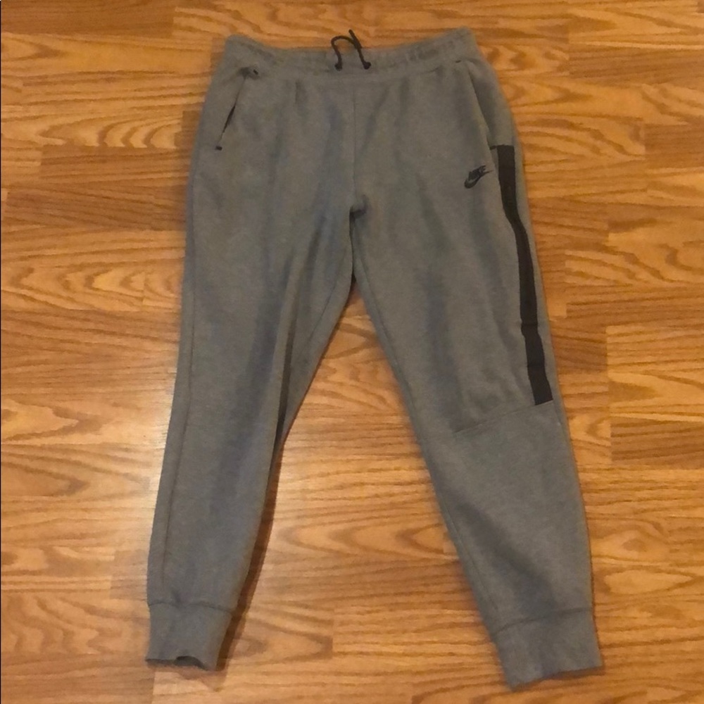 Men’s size medium Nike sweats
